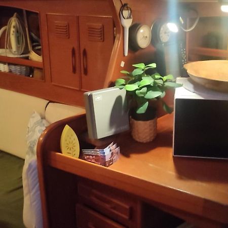 Boat-Apartamento Flotante Cadiz.. La Juanita Arroyo 외부 사진