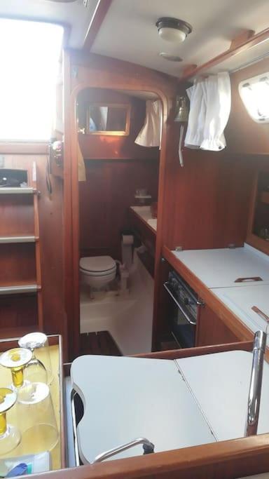 Boat-Apartamento Flotante Cadiz.. La Juanita Arroyo 외부 사진